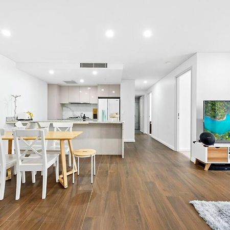 Four Bedroom Apartment With Facilities In Olympic Park Sydney Exteriör bild