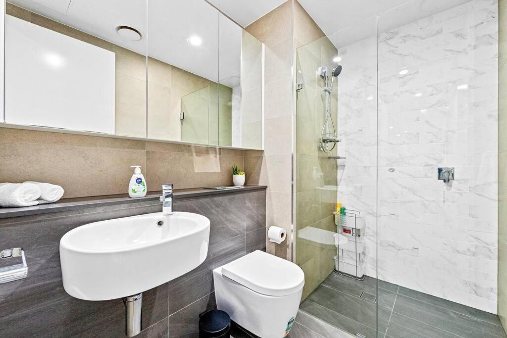Four Bedroom Apartment With Facilities In Olympic Park Sydney Exteriör bild