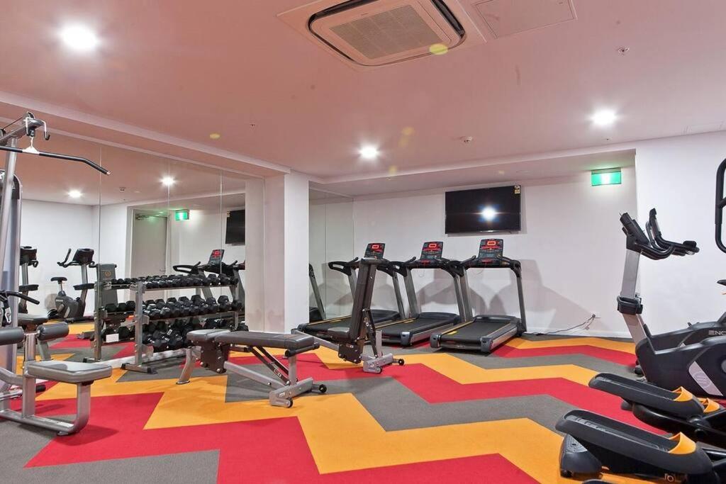 Four Bedroom Apartment With Facilities In Olympic Park Sydney Exteriör bild